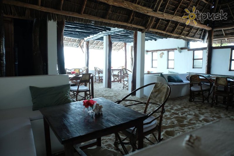 Фото отеля Makuti Beach Bungalows 3* Бведжу Танзания бары и рестораны