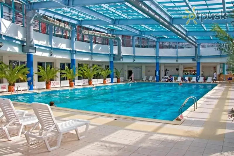 Фото отеля Rila Hotel 4* Боровець Болгарія екстер'єр та басейни
