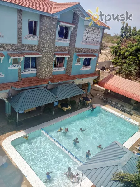 Фото отеля Chamiachi Luxury Apartments & Hotel 2* Mombasa Kenija išorė ir baseinai