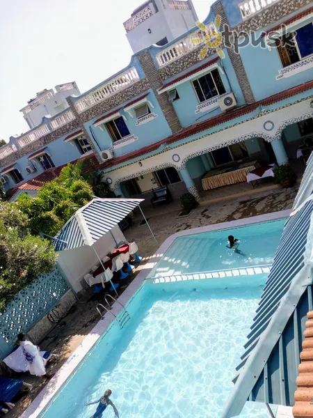 Фото отеля Chamiachi Luxury Apartments & Hotel 2* Mombasa Kenija ārpuse un baseini