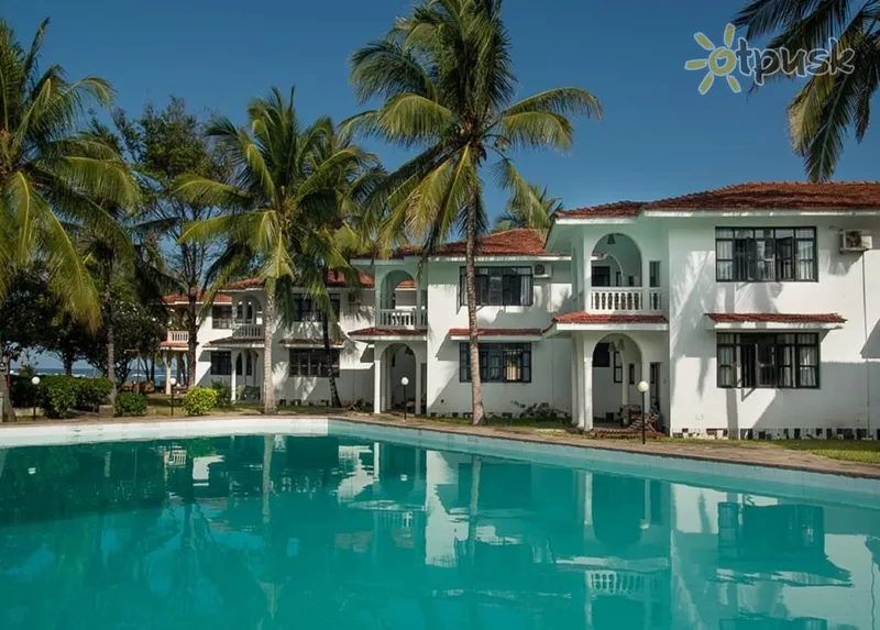 Фото отеля Bahari Dhow Beach Villas 4* Момбаса Кенія екстер'єр та басейни