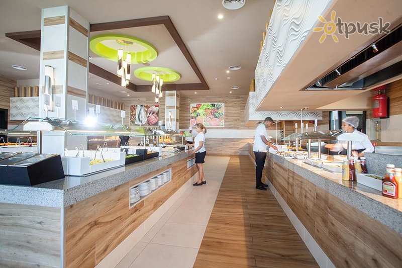 Фото отеля Riu Republica 5* Пунта Кана Доминикана бары и рестораны