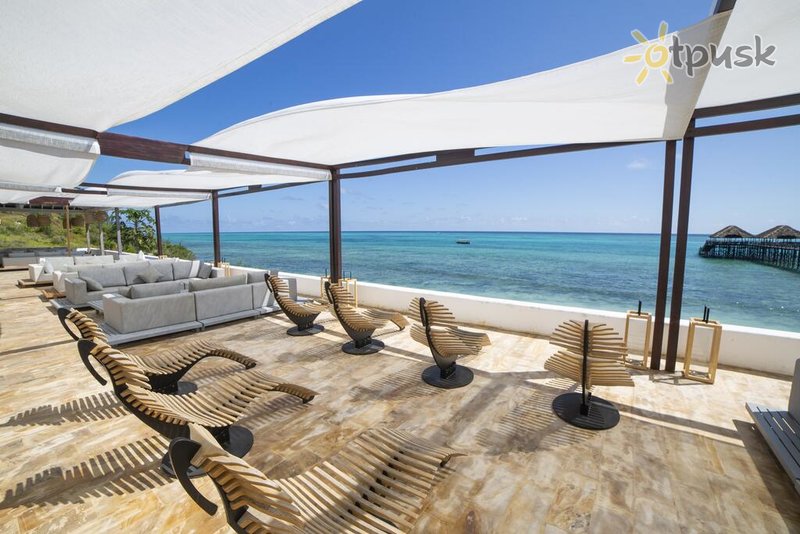 Фото отеля Le Mersenne Beach Resort Zanzibar 5* Пингве Танзания бары и рестораны