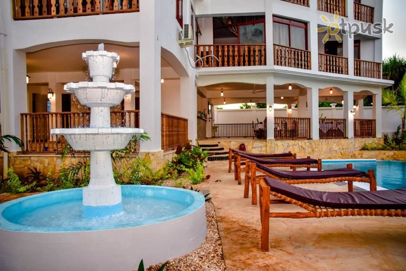 Фото отеля Zanoceanique Hotel 3* Матемве Танзания экстерьер и бассейны