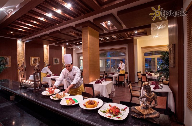 Фото отеля Premier Le Reve Hotel & Spa 5* Сахл Хашиш Египет бары и рестораны