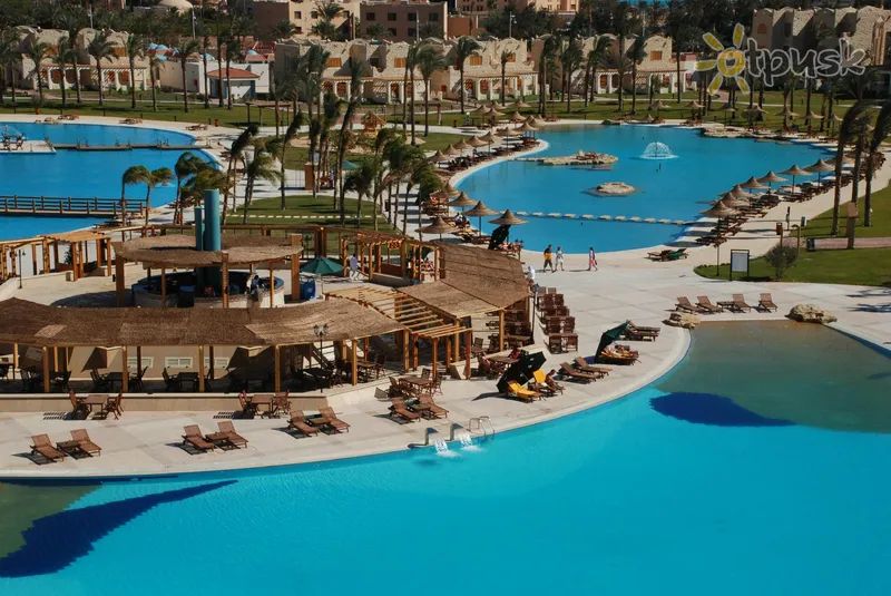 Фото отеля Royal Lagoons Resort & Aqua Park 5* Hurgada Egiptas išorė ir baseinai