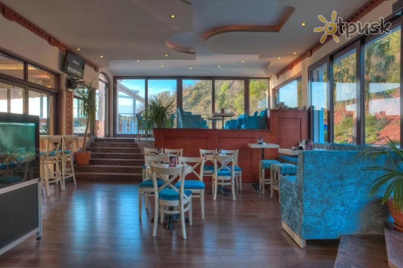 Фото отеля Adrovic 3* Svētais Stefans Melnkalne bāri un restorāni