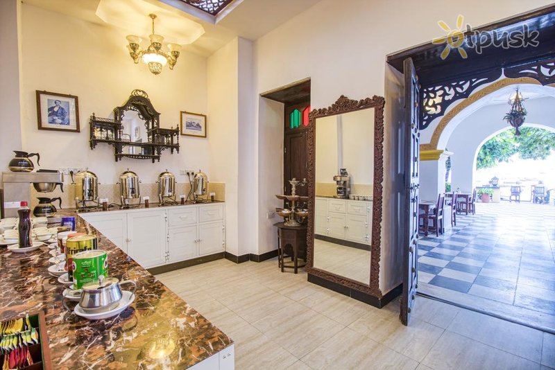 Фото отеля Tembo B&B Apartments 4* Занзибар – город Танзания бары и рестораны