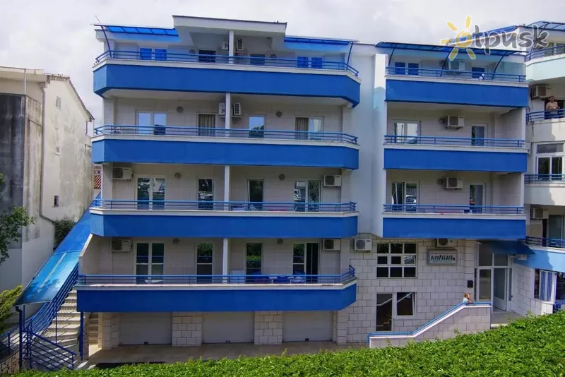 Фото отеля Blue Palace Apartmani 3* Бечичі Чорногорія екстер'єр та басейни