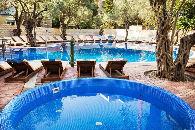 Фото отеля Vile Oliva Petrovac 4* Петровац Черногория экстерьер и бассейны