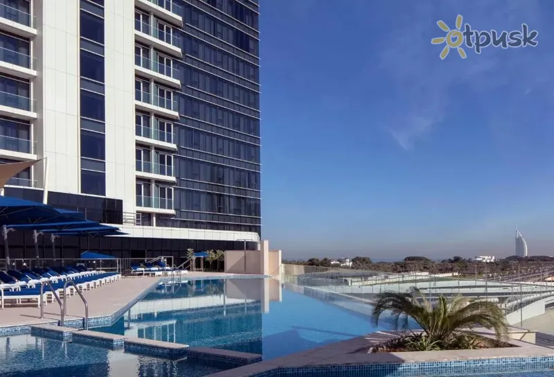 Фото отеля Avani Palm View Dubai Hotel & Suites 5* Dubajus JAE išorė ir baseinai