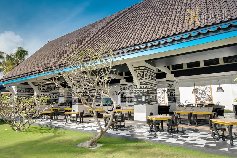 Фото отеля SAii Lagoon Maldives, Curio Collection by Hilton 4* Южный Мале Атолл Мальдивы экстерьер и бассейны