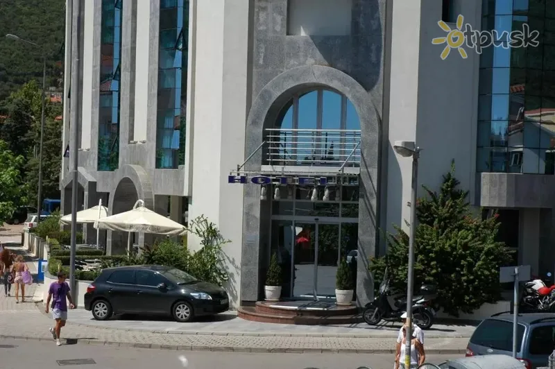 Фото отеля Blue Star Hotel 4* Будва Чорногорія екстер'єр та басейни