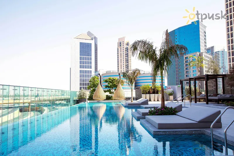 Фото отеля Indigo Downtown 4* Dubajus JAE išorė ir baseinai
