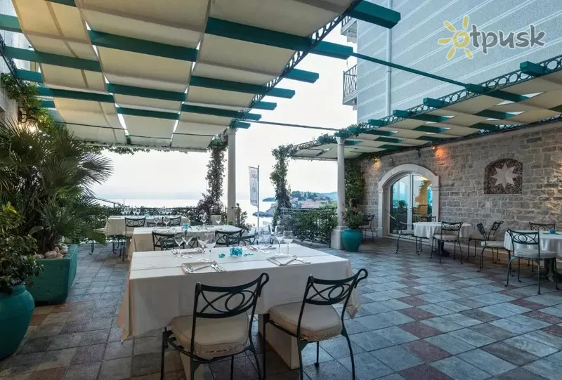 Фото отеля Azimut Hotel 4* Svētais Stefans Melnkalne bāri un restorāni