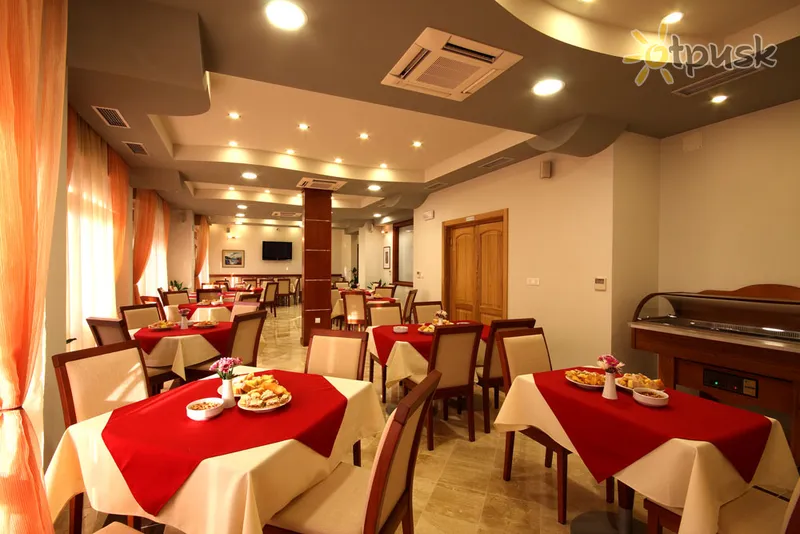 Фото отеля Stella di Mare 4* Бечичи Черногория бары и рестораны