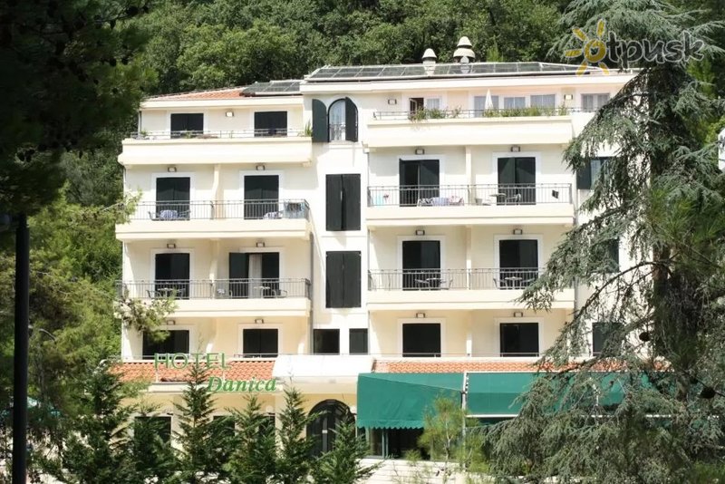 Фото отеля Danica Hotel 3* Петровац Черногория экстерьер и бассейны