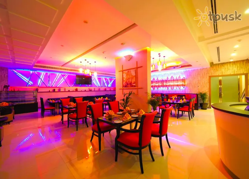 Фото отеля Skylark Hotel Apartments 3* Дубай ОАЭ бары и рестораны