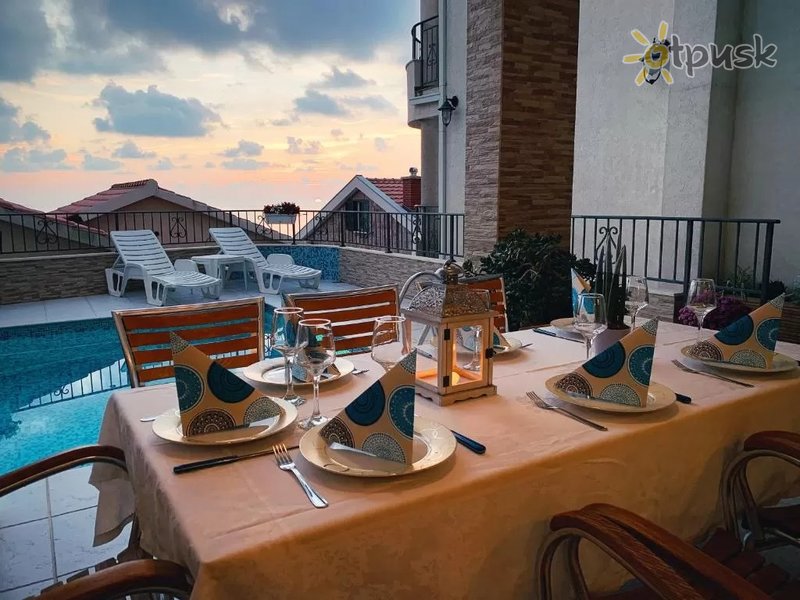 Фото отеля Leut Apartments 4* Св. Стефан Черногория бары и рестораны