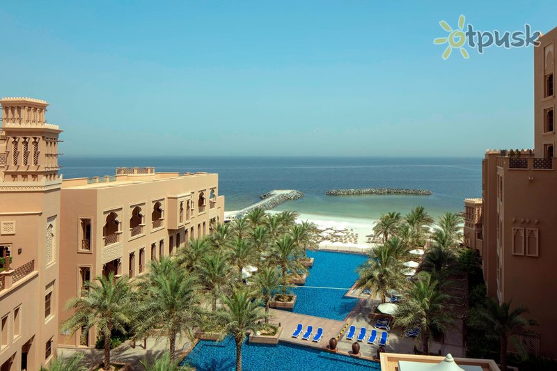 Фото отеля Sheraton Sharjah Beach Resort & Spa 5* Шарджа ОАЭ экстерьер и бассейны