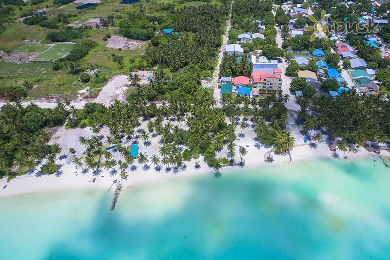 Фото отеля Reveries Diving Village 3* Laamu atolas Maldyvai išorė ir baseinai