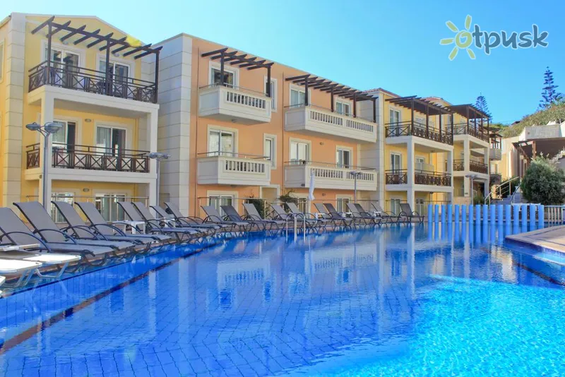 Фото отеля Porto Kalamaki Hotel 2* Kreta – Chanija Graikija išorė ir baseinai