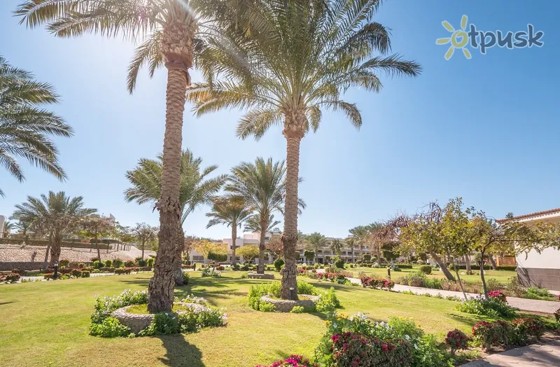 Фото отеля Long Beach Resort Hurghada 4* Хургада Єгипет екстер'єр та басейни