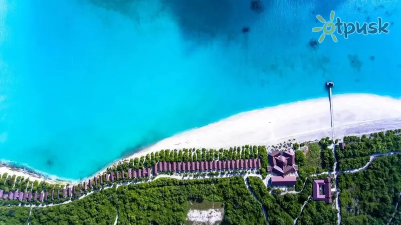 Фото отеля Hondaafushi Island Resort 5* Gaafu Dhaalu atols Maldīvija ārpuse un baseini