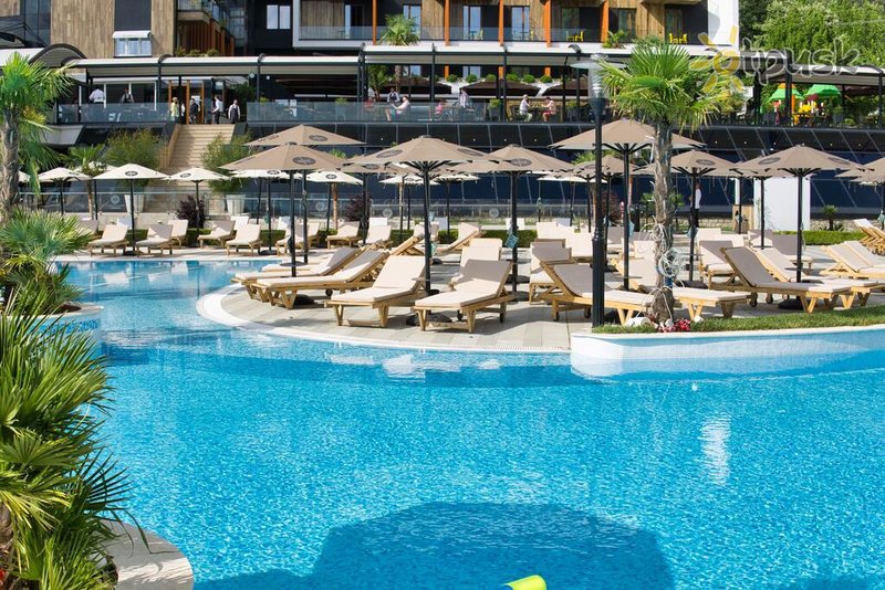 Фото отеля Select Hill Resort 5* Тирана Албания экстерьер и бассейны