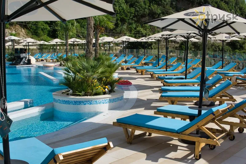 Фото отеля Select Hill Resort 5* Tirana Albanija išorė ir baseinai