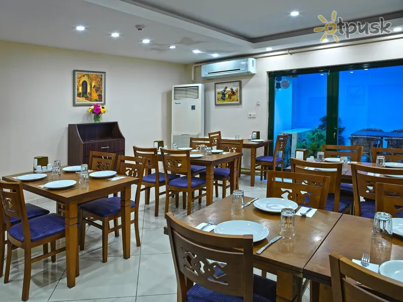 Фото отеля Monarch Hotel 4* Stambula Turcija bāri un restorāni