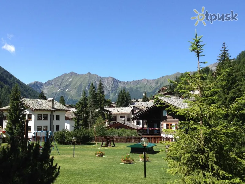 Фото отеля Residence Les Coupoles 3* Aosta Italiją išorė ir baseinai