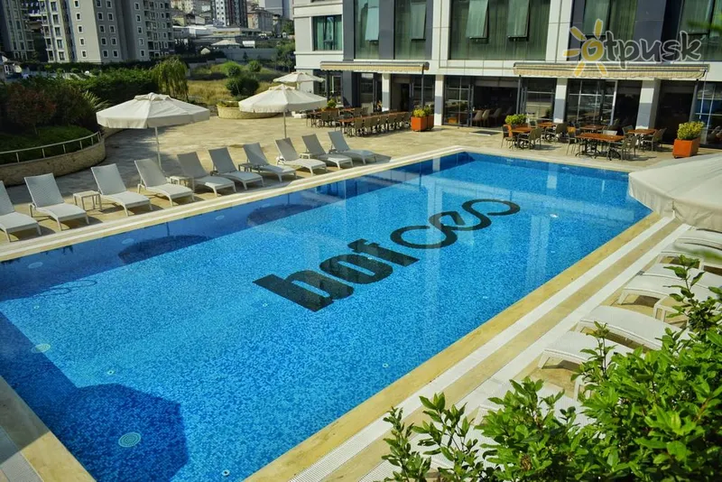 Фото отеля Bof Hotels Ceo Suites Atasehir 5* Stambula Turcija ārpuse un baseini