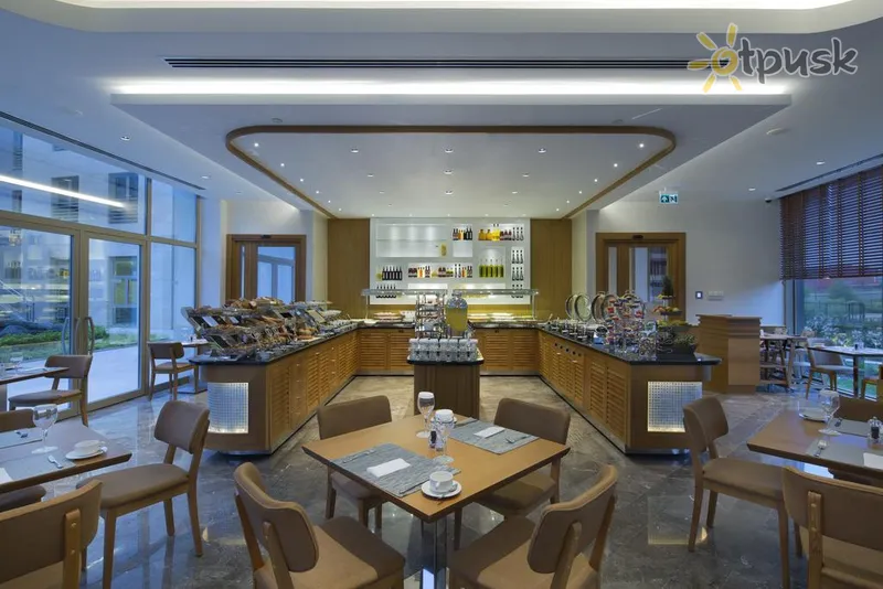 Фото отеля DoubleTree by Hilton Hotel Istanbul Tuzla 4* Stambula Turcija bāri un restorāni