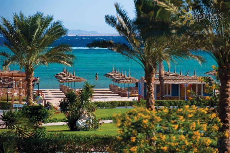 Фото отеля Amwaj Oyoun Resort & Spa 5* Шарм эль Шейх Египет пляж