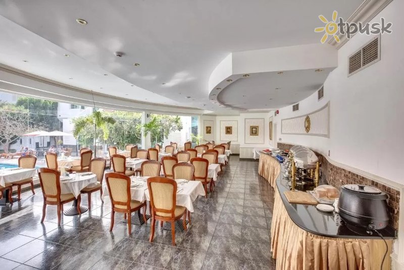 Фото отеля Al Khalidiah Resort 3* Шарджа ОАЭ бары и рестораны