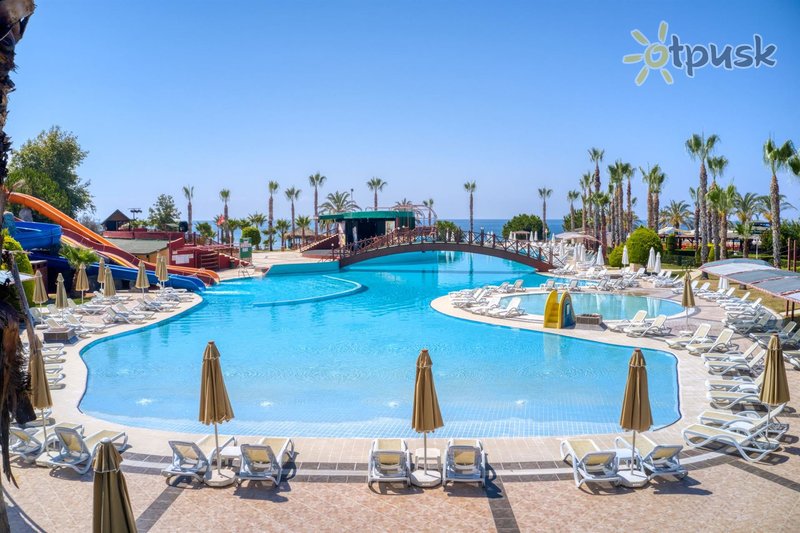 Фото отеля Oz Hotels Incekum Beach Resort 5* Аланія Туреччина екстер'єр та басейни