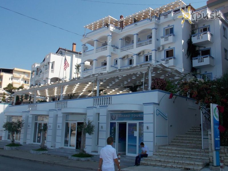 Фото отеля Erdano Hotel 3* Саранда Албания экстерьер и бассейны
