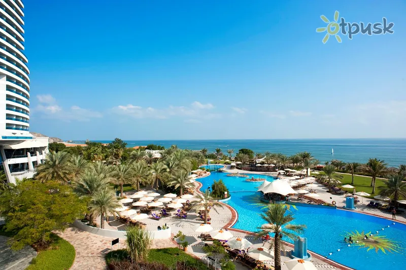 Фото отеля Le Meridien Al Aqah Beach Resort 5* Фуджейра ОАЕ екстер'єр та басейни