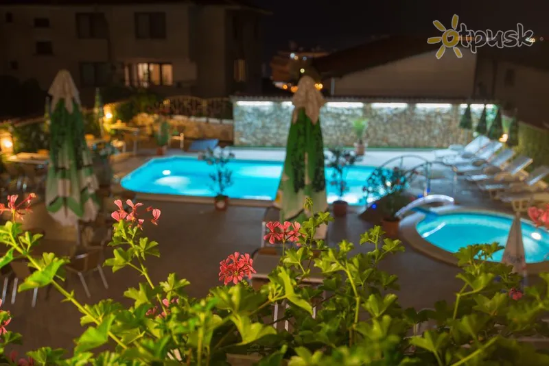 Фото отеля Nassi Hotel 3* Святий Влас Болгарія екстер'єр та басейни