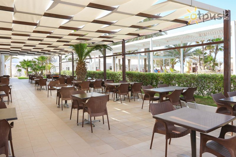 Фото отеля Riadh Meninx 4* о. Джерба Тунис бары и рестораны