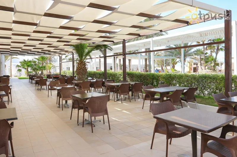 Фото отеля Riadh Meninx 4* par. Džerba Tunisija bāri un restorāni