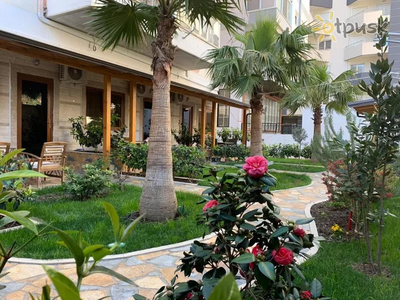 Фото отеля Angolo Toscano Guest Room 2* Влера Албанія екстер'єр та басейни