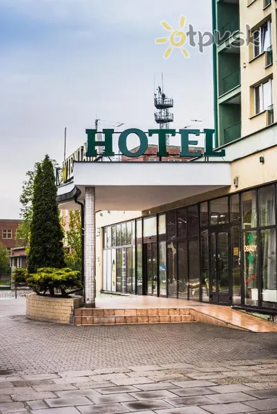 Фото отеля Wieniawa Hotel 2* Vroclava Polija ārpuse un baseini