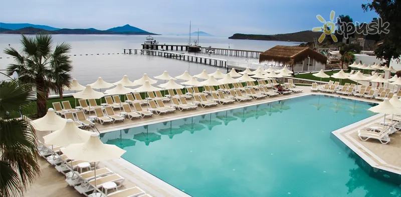 Фото отеля Club Sardunya Hotel 5* Bodrumas Turkija išorė ir baseinai