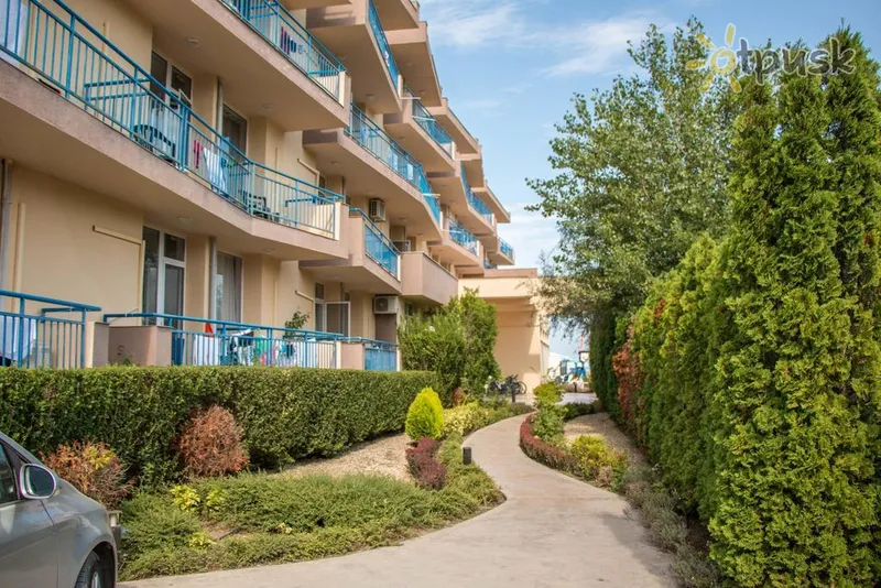 Фото отеля Royal Marina Beach Aparthotel 3* Созопіль Болгарія екстер'єр та басейни