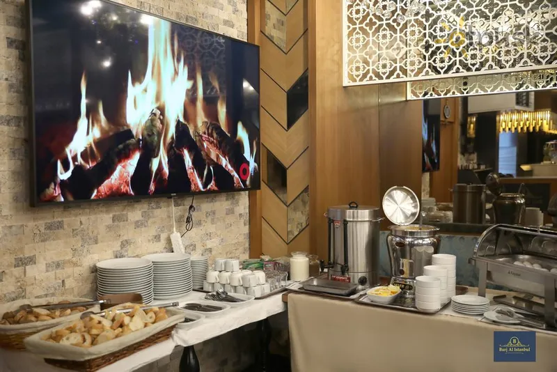 Фото отеля Burj Al Istanbul 3* Stambula Turcija bāri un restorāni