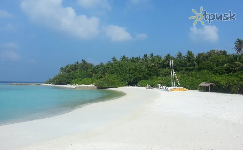 Фото отеля Makunudu Island Resort 4* Північний Мале Атол Мальдіви пляж