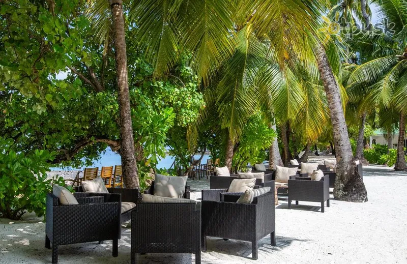 Фото отеля Equator Village 3* Адду Атолл Мальдивы экстерьер и бассейны