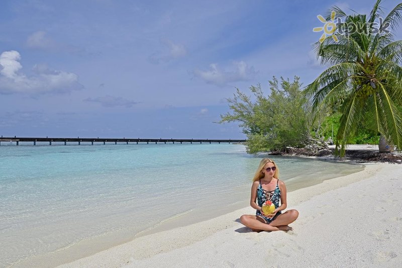 Фото отеля Adaaran Select Hudhuran Fushi 4* Šiaurės Malės atolas Maldyvai papludimys